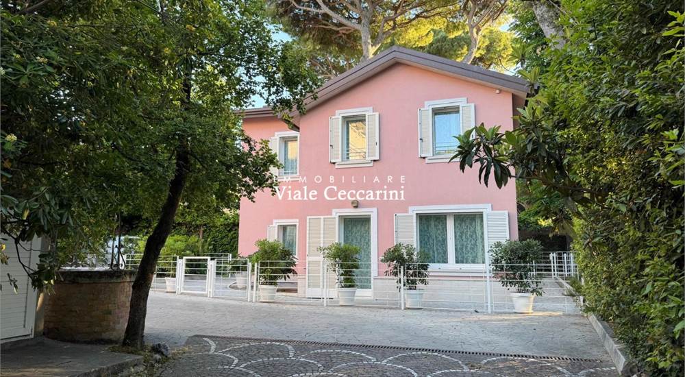 Villino e parco condominiale