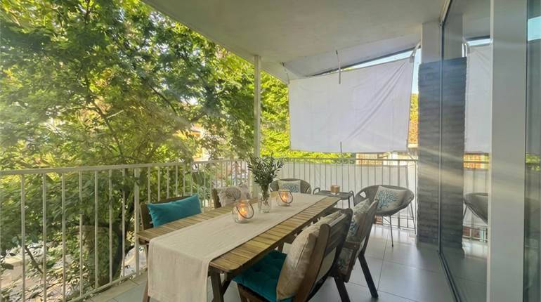 Riccione centro: elegante trilocale in villetta con ampio terrazzo
